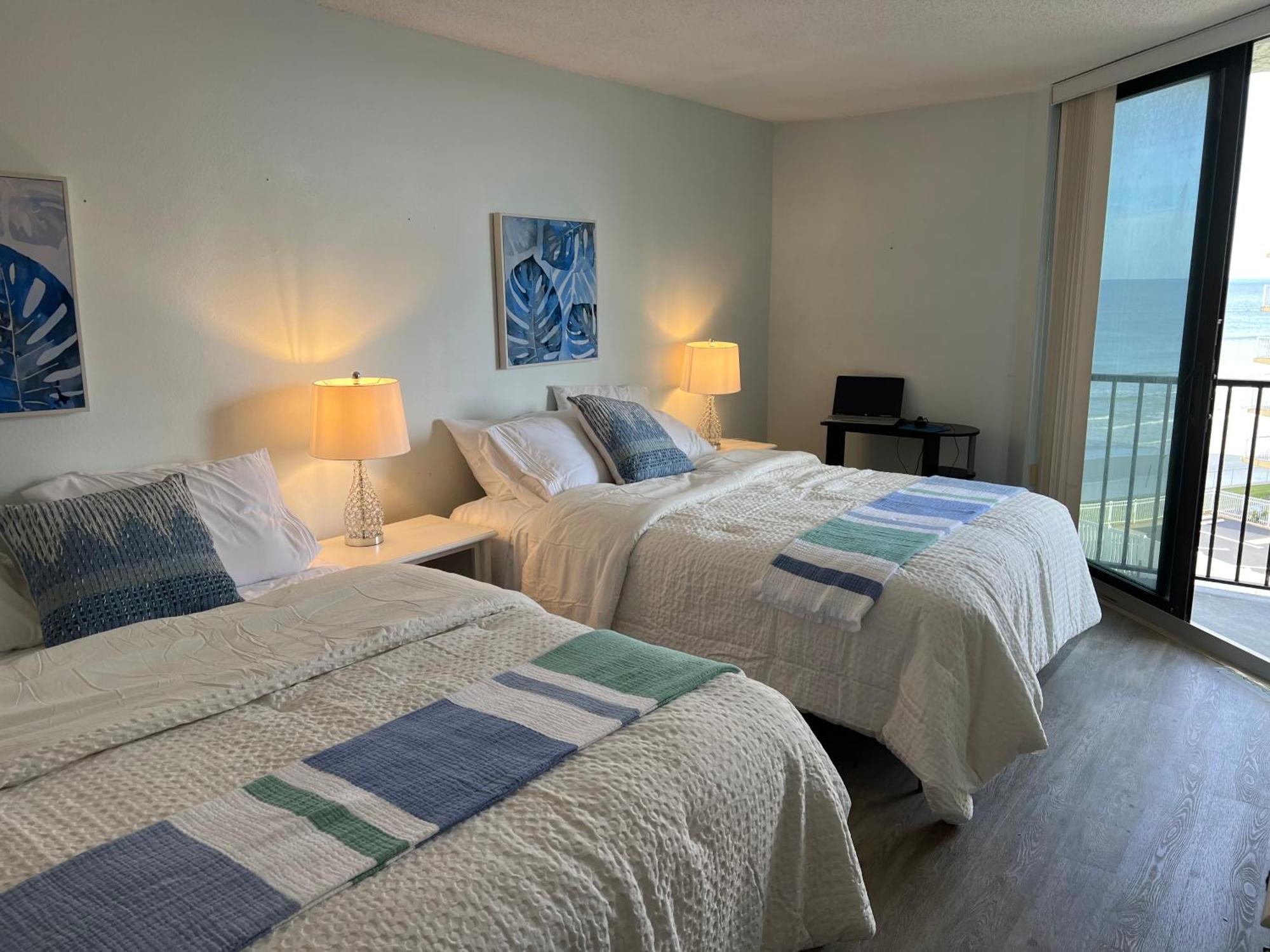 Coastal On The At Ocean Trillium #501